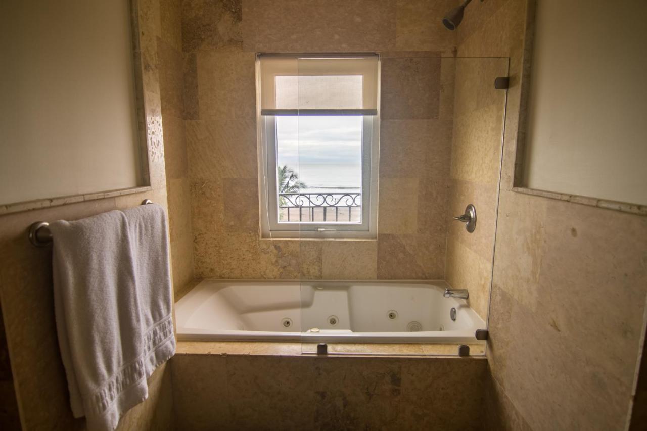 Acqua Residences 406 Ocean Front View Jacó Екстериор снимка